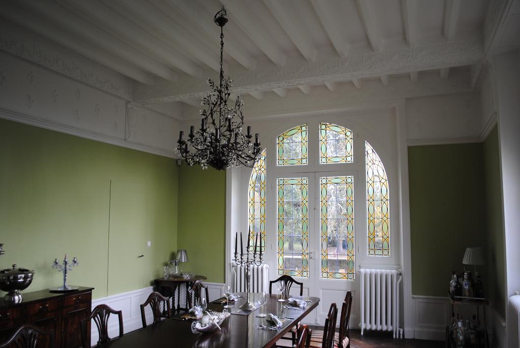 Chateau Mezger Albefeuille-Lagarde Exterior photo